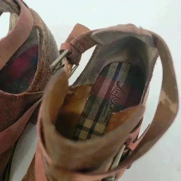 Lucky Brand Chaves Cutout Leather Double Strap Ankle Booties -10M - Picture 10 of 11